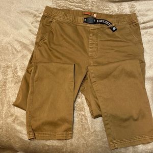 Gramacci men’s cotton lounge pants.